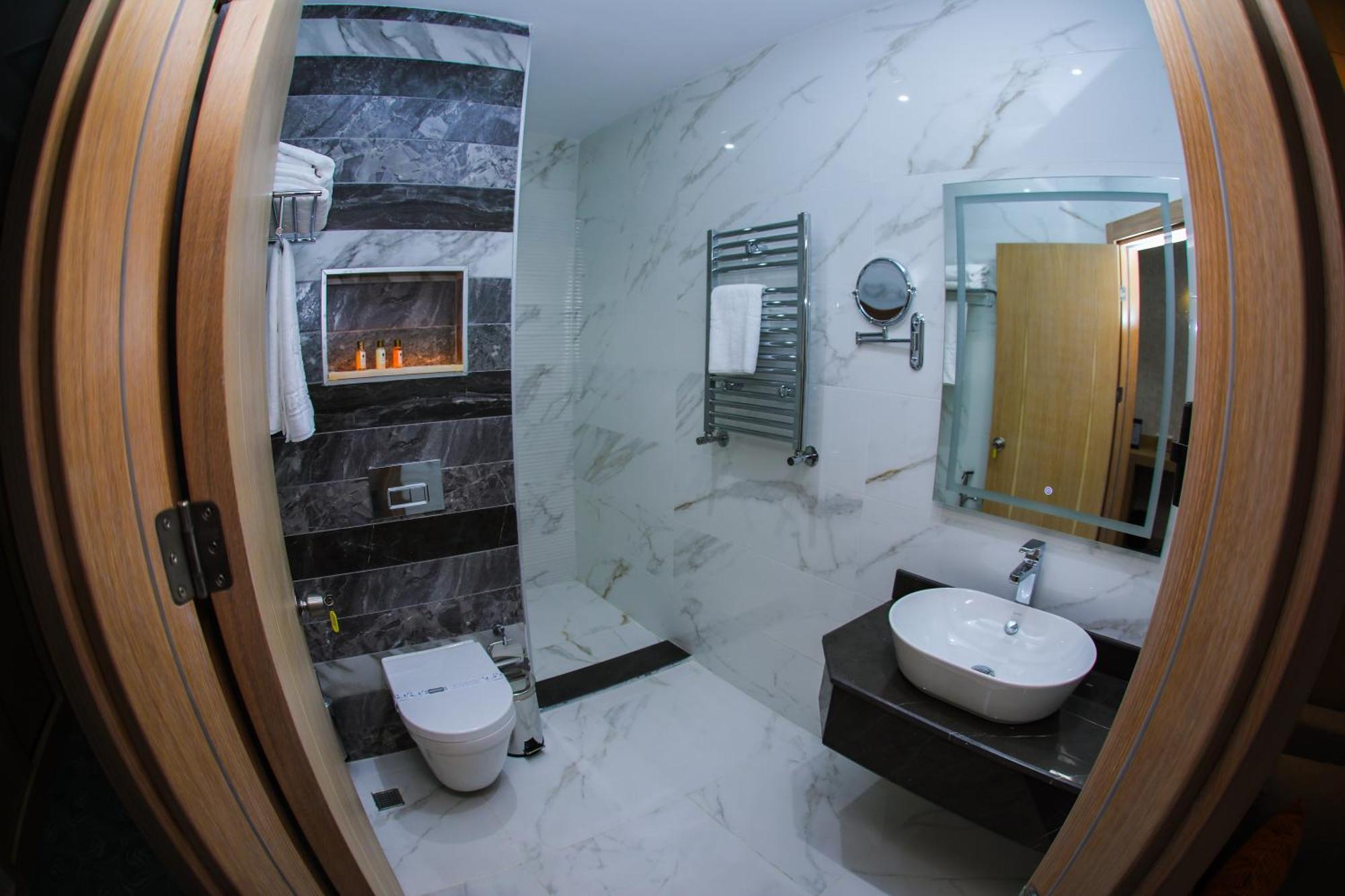 Hotel Iris - Halal Baku