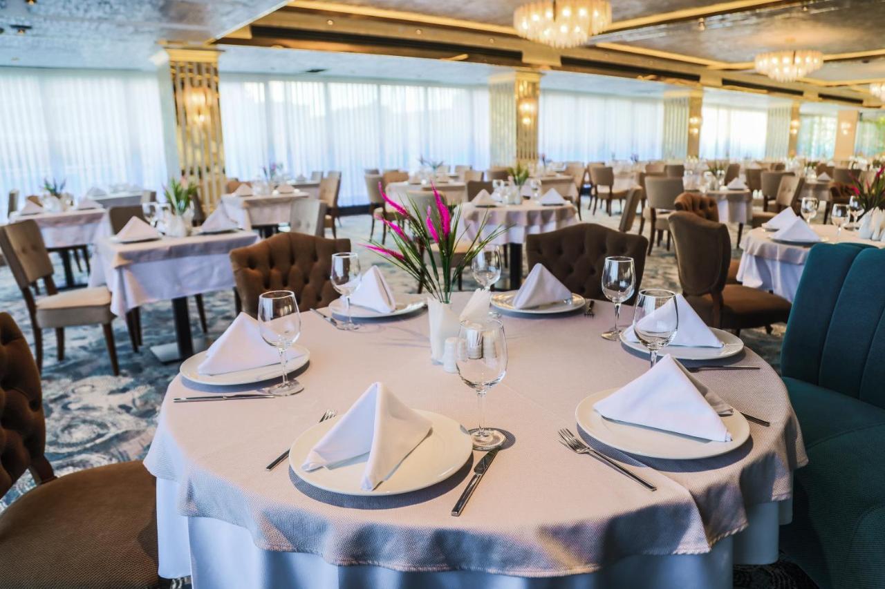 Iris - Halal 4* Baku
